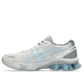 Asics x EMMI Gel-Kinetic Fluent “Creme/Céu Suave”