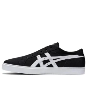 Classic CT Slip On “Preto Branco”