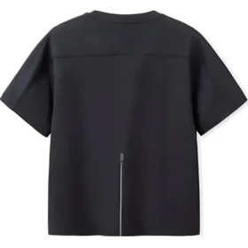 T-shirt com bolso com logótipo “Black”